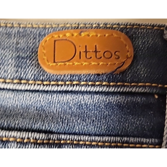 Dittos Distressed Skinny Jeans Country Western Stretch Comfort Utility Size 27 - Picture 2 of 12